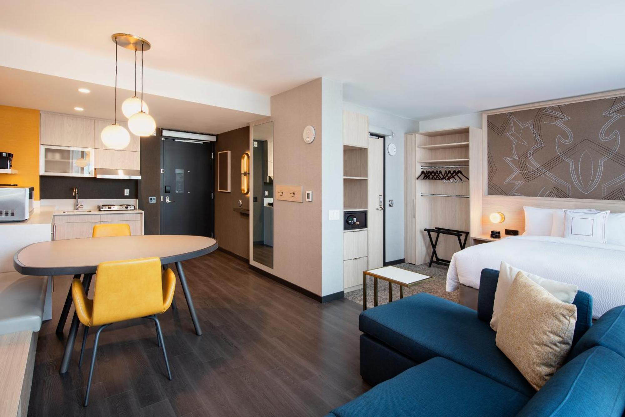 Residence Inn By Marriott Calgary Downtown/Beltline District Ngoại thất bức ảnh