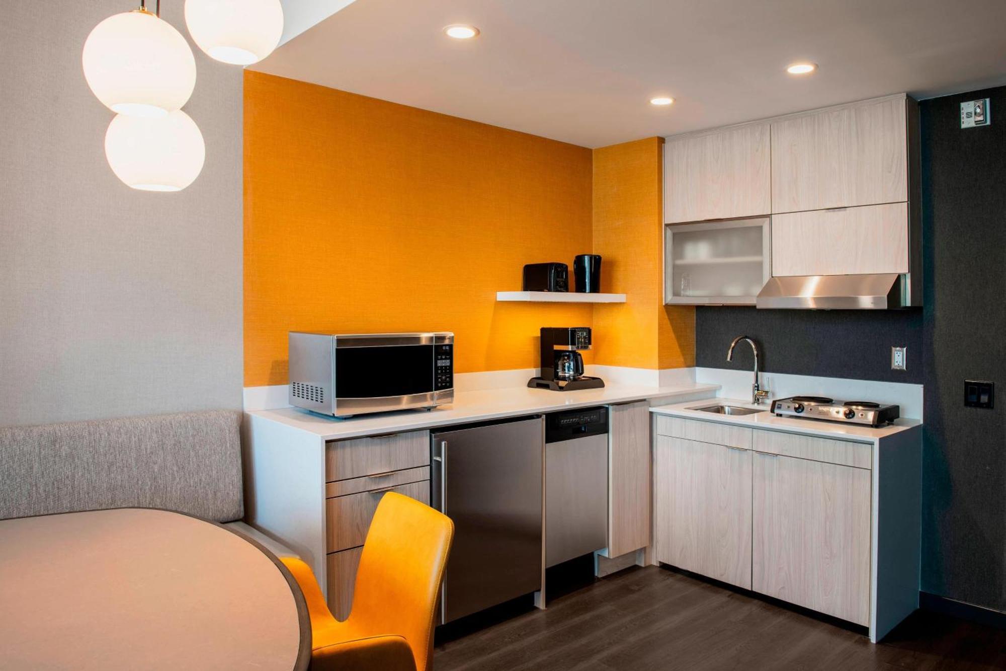 Residence Inn By Marriott Calgary Downtown/Beltline District Ngoại thất bức ảnh