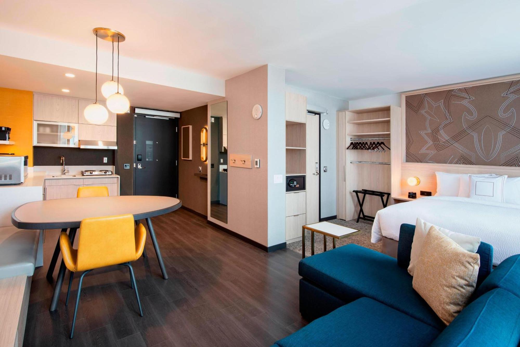 Residence Inn By Marriott Calgary Downtown/Beltline District Ngoại thất bức ảnh
